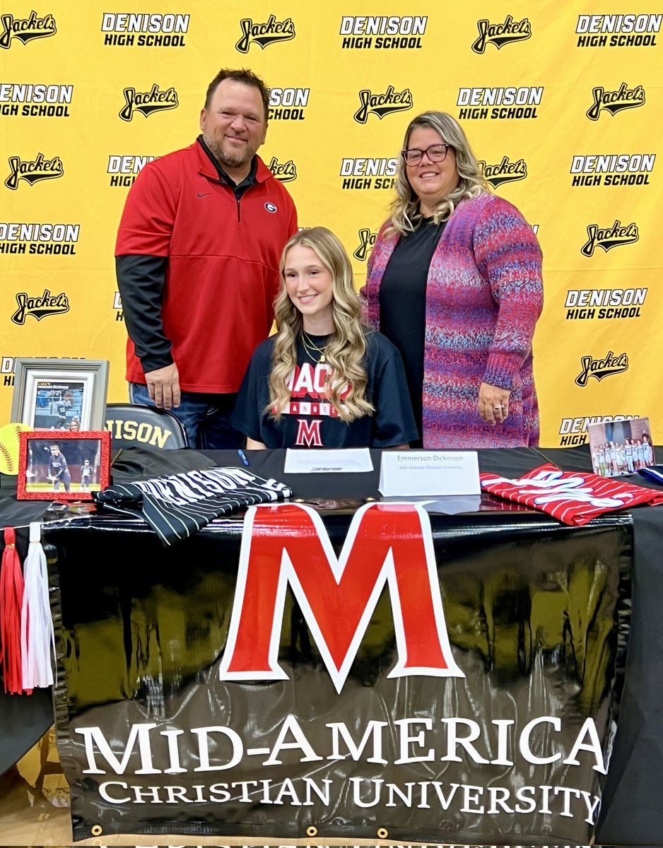 Congrats to our very own Emmerson Dickinson, and the Dickinson family!  Today is just the beginning of chasing dreams.  We know you are going to do big things in life!
#mojoloud #mojoproud #goevangels