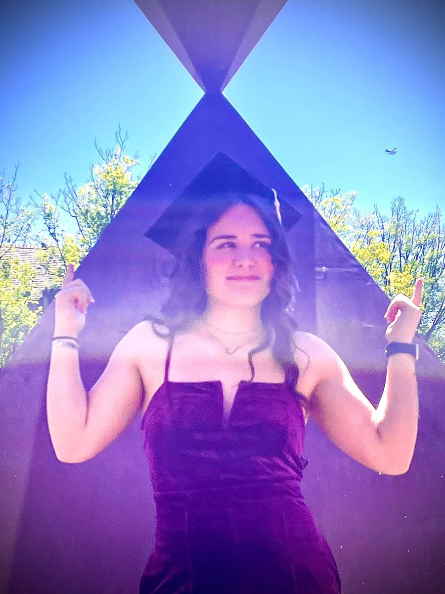 murphyhusky1's tweet image. Happy Diaversary to our amazing, talented, and compassionate Emma Jane! Our lives changed 22 years ago, but since then you have led a life of determination, leadership &amp;amp; inspiration. You are a role model to all those thriving with T1D and to all of us. #typenone #Type1Diabetes
