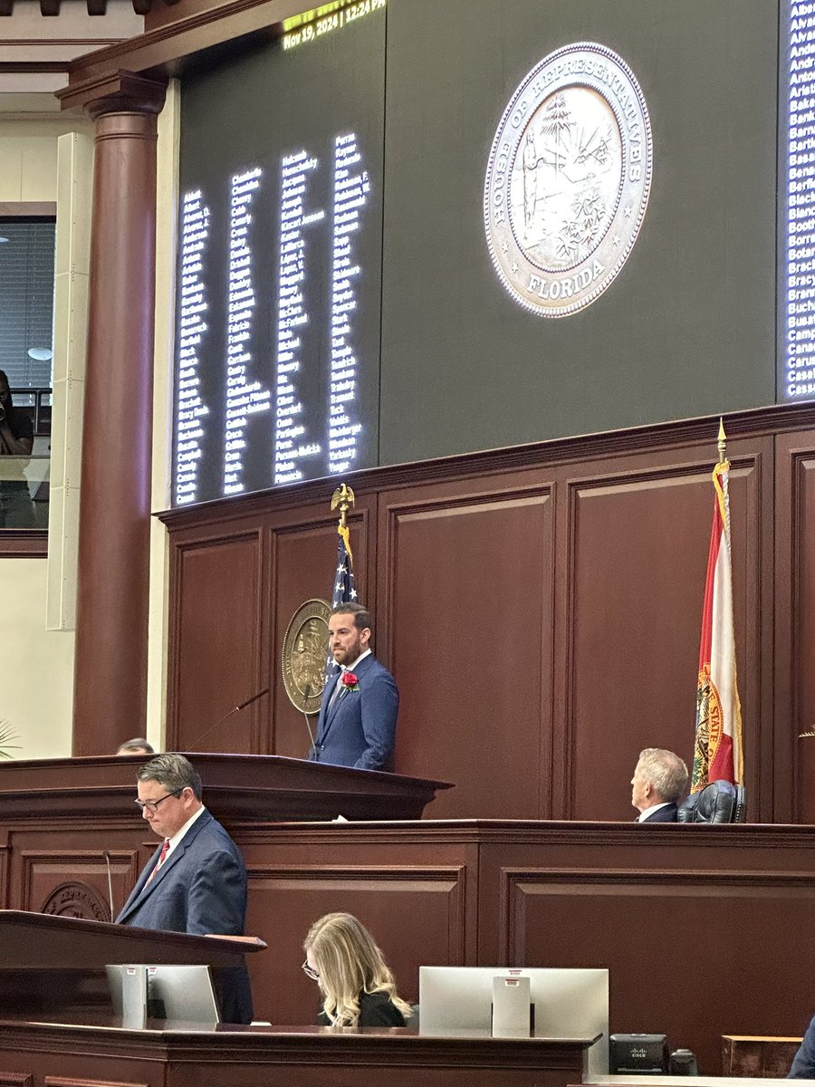josefelixdiaz's tweet photo. Today, Rep. Daniel Perez officially became Speaker of the Florida House. Wishing him and our State success over the next two years. This is a tremendous honor for the Cuban-American community and I know that he will live up to the challenge #OurMiami #OurFlorida https://t.co/VkFwvjDmAN