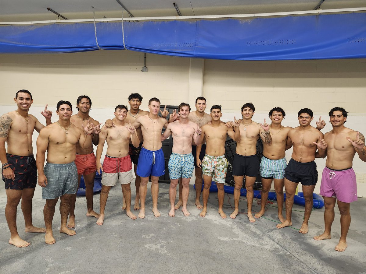 Nothing better than 6am in the pool! Winners win! #Roughnecks #Pack