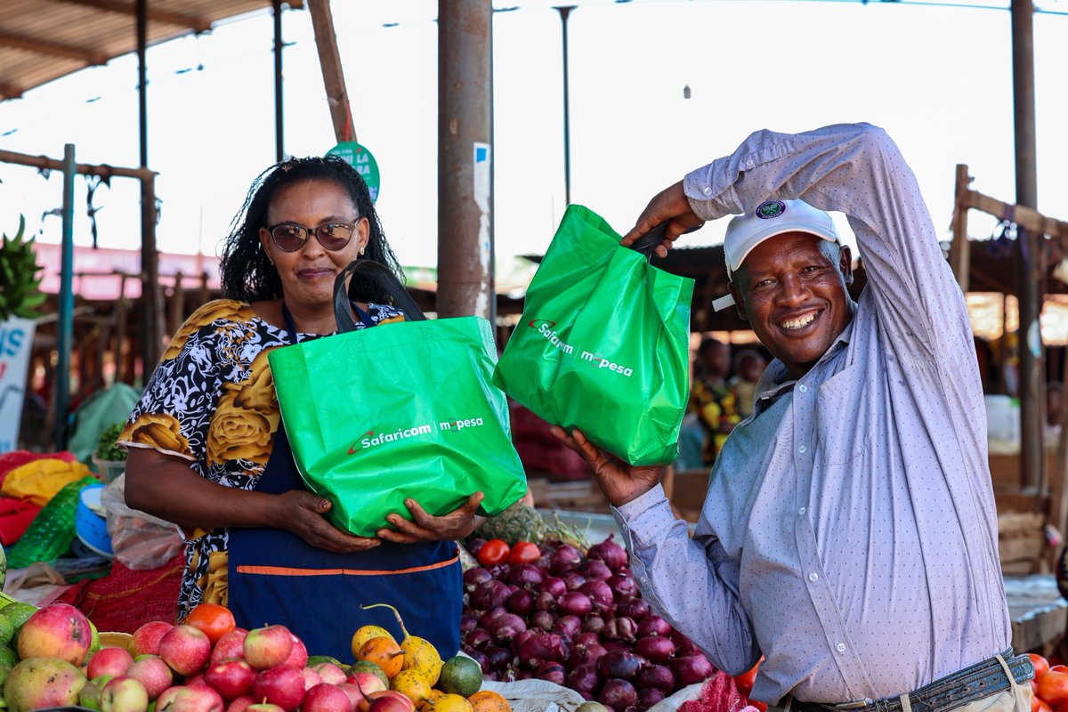 Eddy2pac's tweet photo. @SafaricomPLC wame launch a nationwide caravan ku spread cheer n happiness hii festive season, Kuna fun most na alot to be won kama mbuzi, credo, kuku na food hampers. 
Saai wako mountain region, @MutugiJr  @gem_zippy ,what would you wish to win.
#SambazaFurahaNaSafaricom https://t.co/qFASv4UFBX