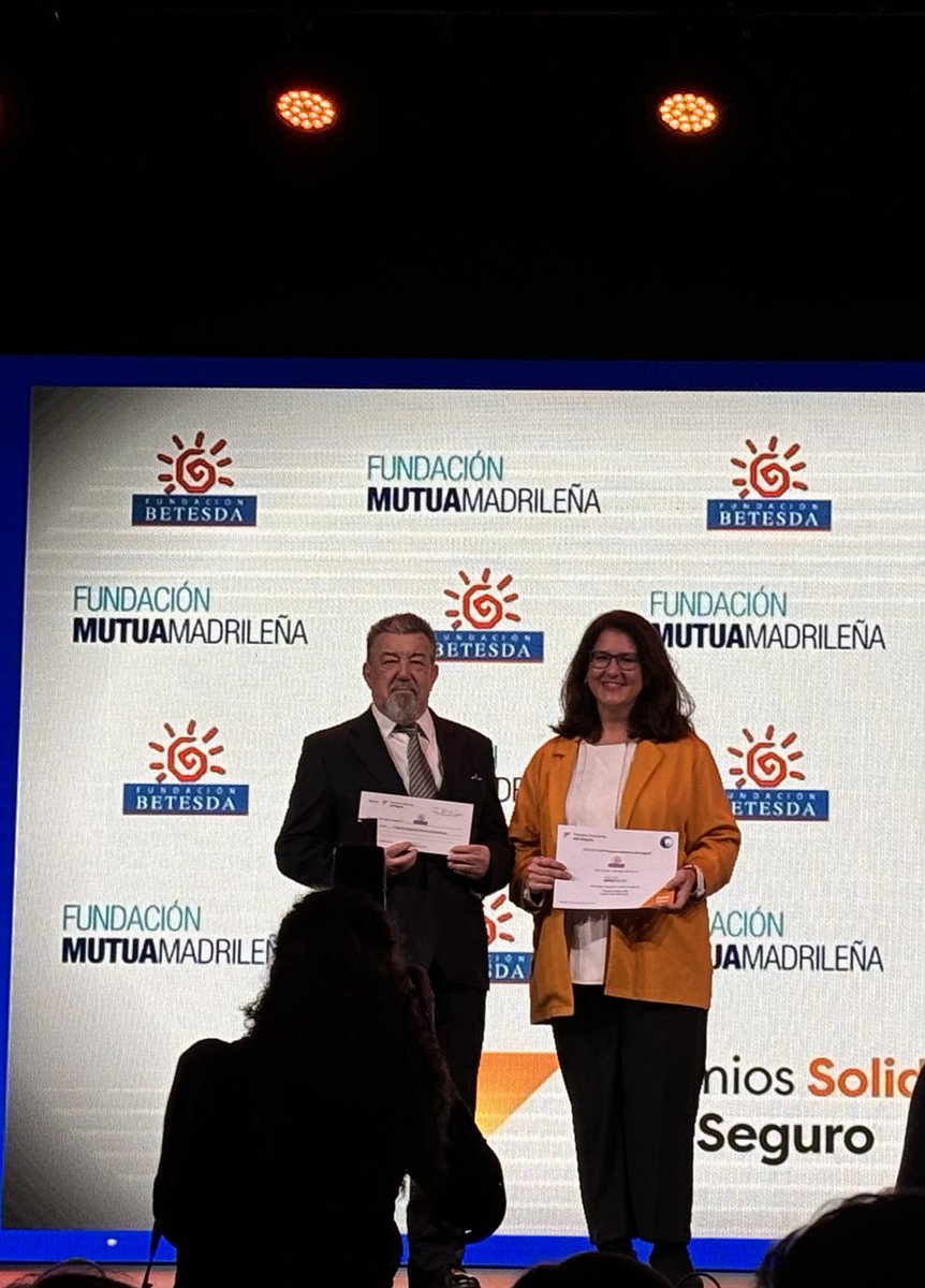 #SolidariosDelSeguro
Muchas gracias a Mutua Madrileña por el premio 
@fundabetesda
