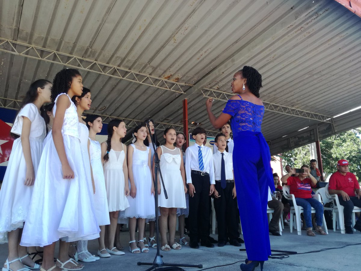 DPEHolguin's tweet photo. #HoguinSi Con el acompañamiento de las máximas autoridades del Partido y el Gobierno en la provincia de #Holguín se realiza el acto provincial en conmemoración al aniversario 39 del dia de la Cultura Fisica y el Deporte. @CubaMined @QueipoRuiz  @naimatrujillo https://t.co/woRQN6v80R