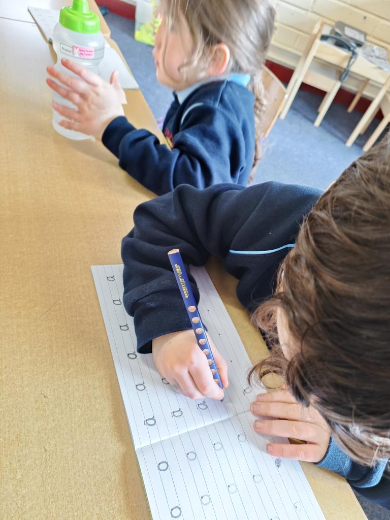 𝕄𝕤.ℍ𝕒𝕪𝕕𝕖𝕟 tweet media