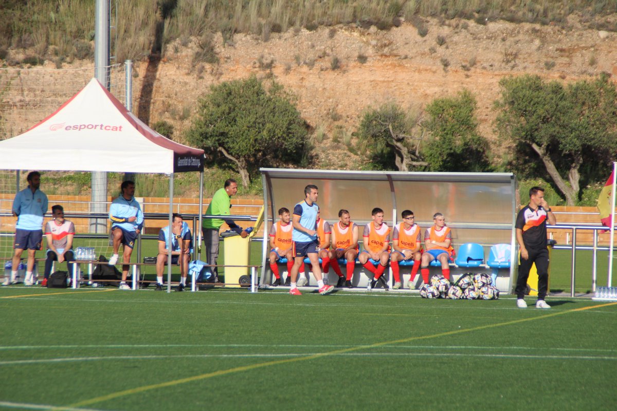 _FEDPC_'s tweet photo. 📣🇪🇸ESPAÑA GOLEA Y MARAVILLA CONTRA VENEZUELA⚽🔥🏆
El doblete de Héctor Martín y los solitarios tantos de Alexis Amate y Yerik Martínez hicieron valer la victoria de los españoles frente a Venezuela 
🗞️Crónica en el enlace➡️ https://t.co/msXnGr1HE9 https://t.co/t36Exe7XzR
