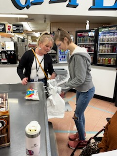 gegnor's tweet photo. Proud to announce Burrell's I-WIL transition program (Instruction in Work &amp; Independent Living). Today's lesson was planning, purchasing, cooking, serving, and cleaning up a "Friendsgiving" feast. We are thankful for these opportunities &amp; for our partnership w/ The Craft Escape https://t.co/pnmcMOokcO