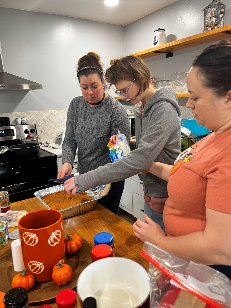 gegnor's tweet photo. Proud to announce Burrell's I-WIL transition program (Instruction in Work &amp; Independent Living). Today's lesson was planning, purchasing, cooking, serving, and cleaning up a "Friendsgiving" feast. We are thankful for these opportunities &amp; for our partnership w/ The Craft Escape https://t.co/pnmcMOokcO