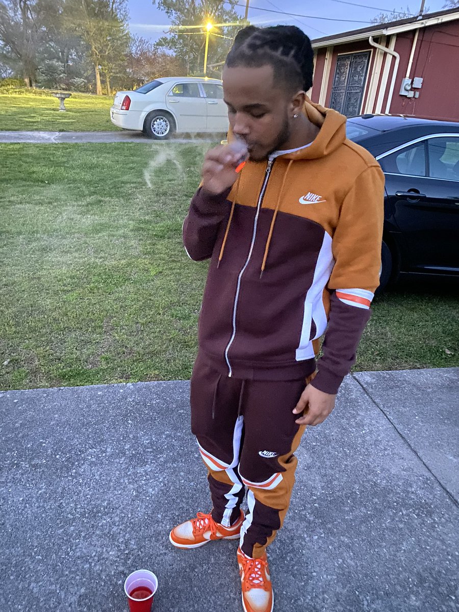 JoshJonesJr_'s tweet photo. ☄️ https://t.co/TFMRmWVugW