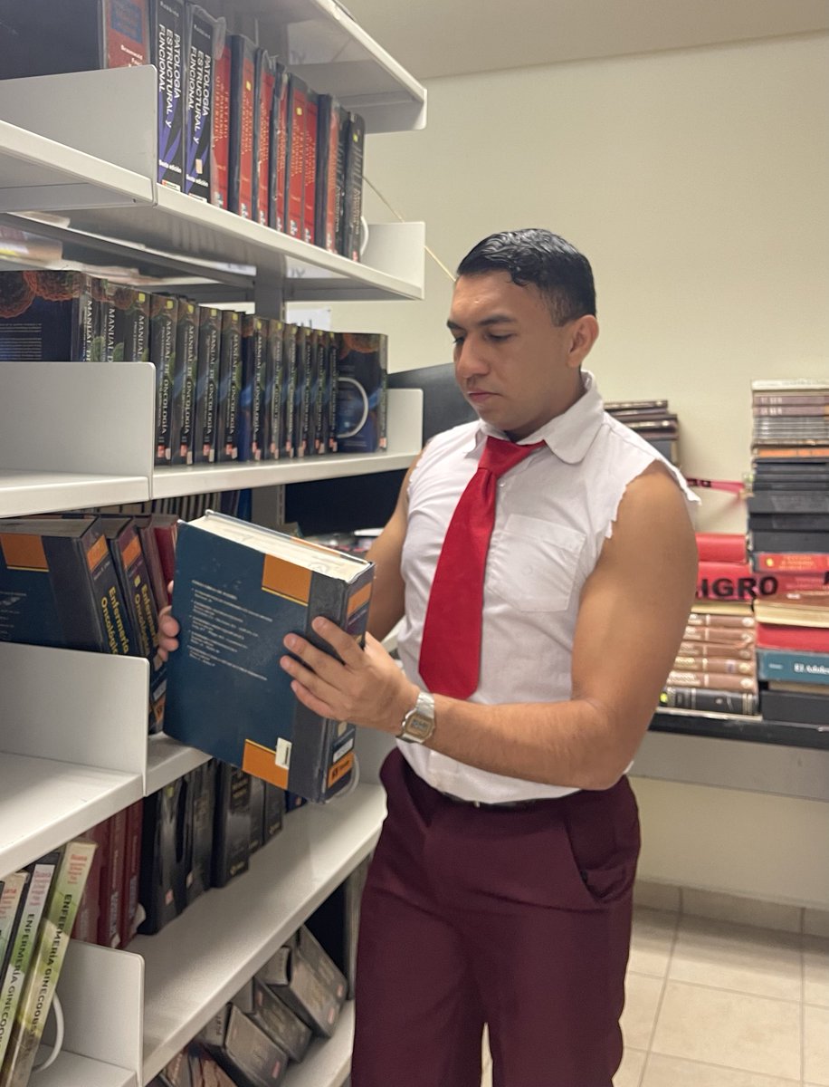 lalitorcdo's tweet photo. Cara de niño, culo de puta😈📚 
Mi compañerito del salón tiene esa carita toda tierna y es toda una putita sumisa tragando verga🤤🍆

https://t.co/NtoXocmX6h https://t.co/qQjDlMVZjm