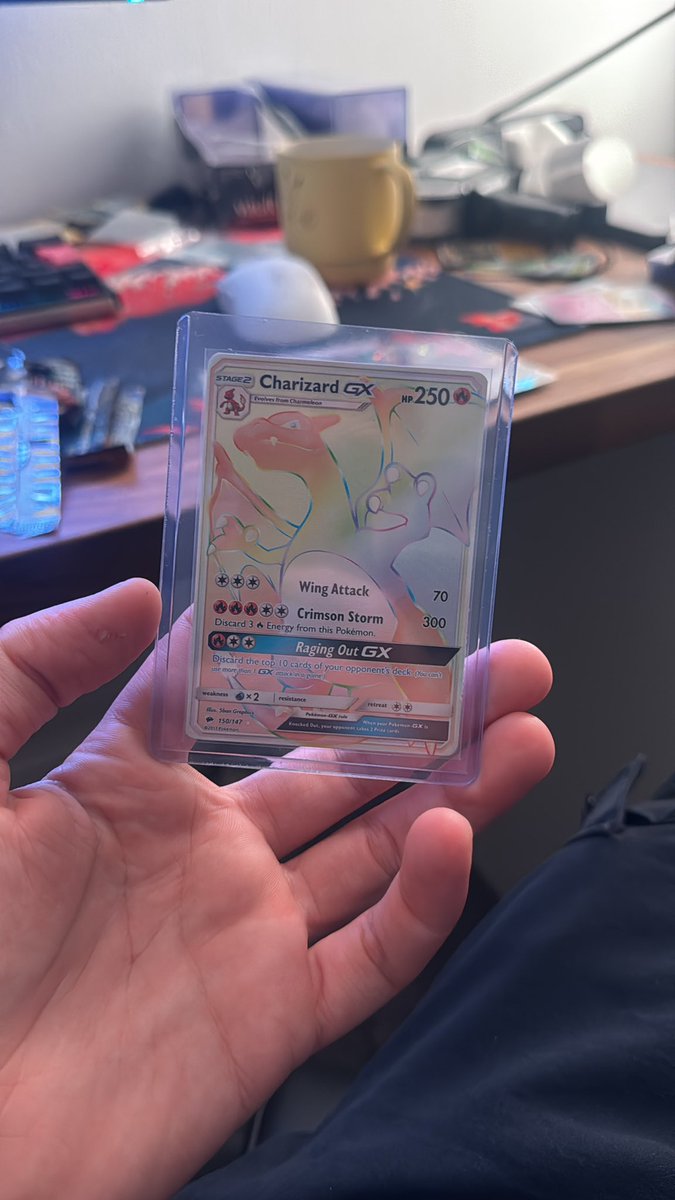 FeintAttacks's tweet photo. *lets open a burning shadows i pack got*

my reaction LMAOO https://t.co/tR1zXcgYTS
