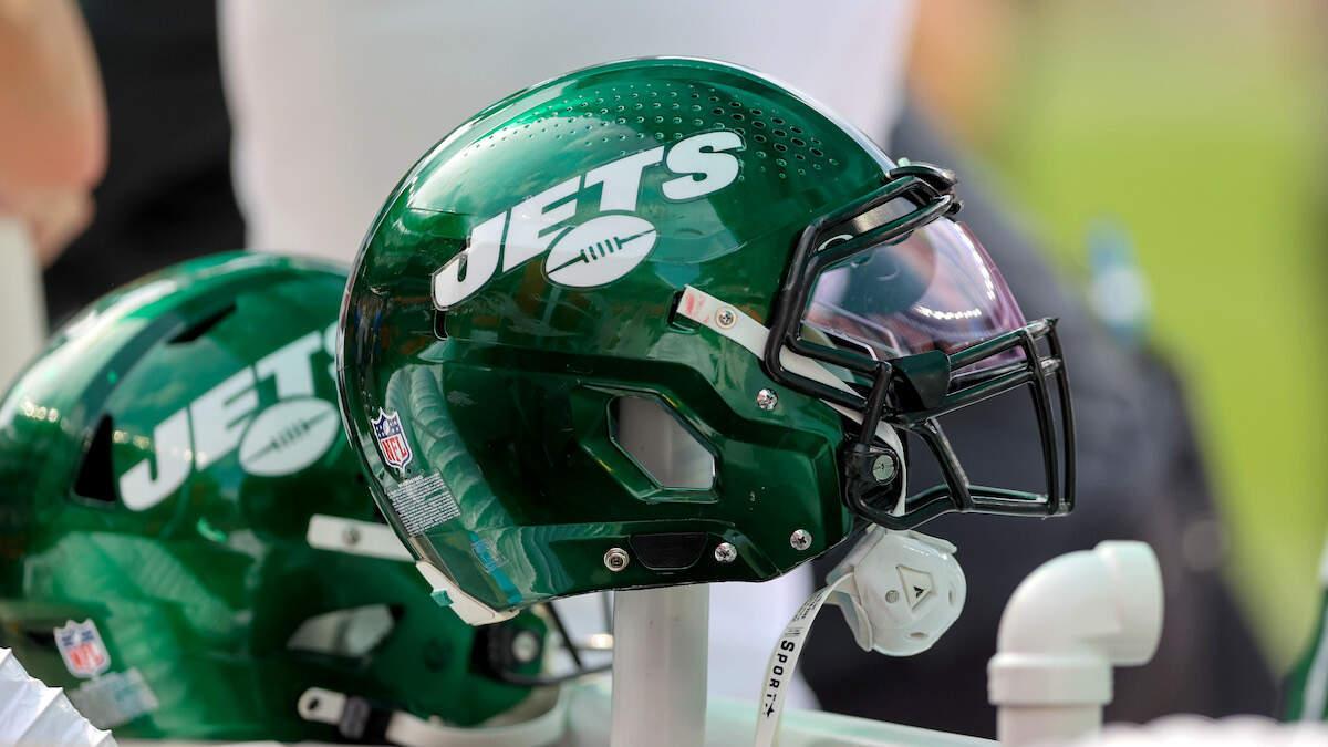 Jets Name Interim Manager After Joe Douglas' Firing | Fox Sports 910 Phoenix foxsports910.iheart.com/content/2024-1…