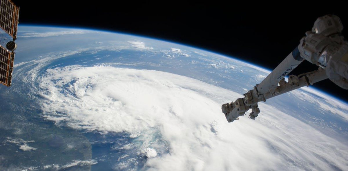 Pourquoi notre environnement nous semble plat alors que la Terre est ronde ? theconversation.com/pourquoi-notre…