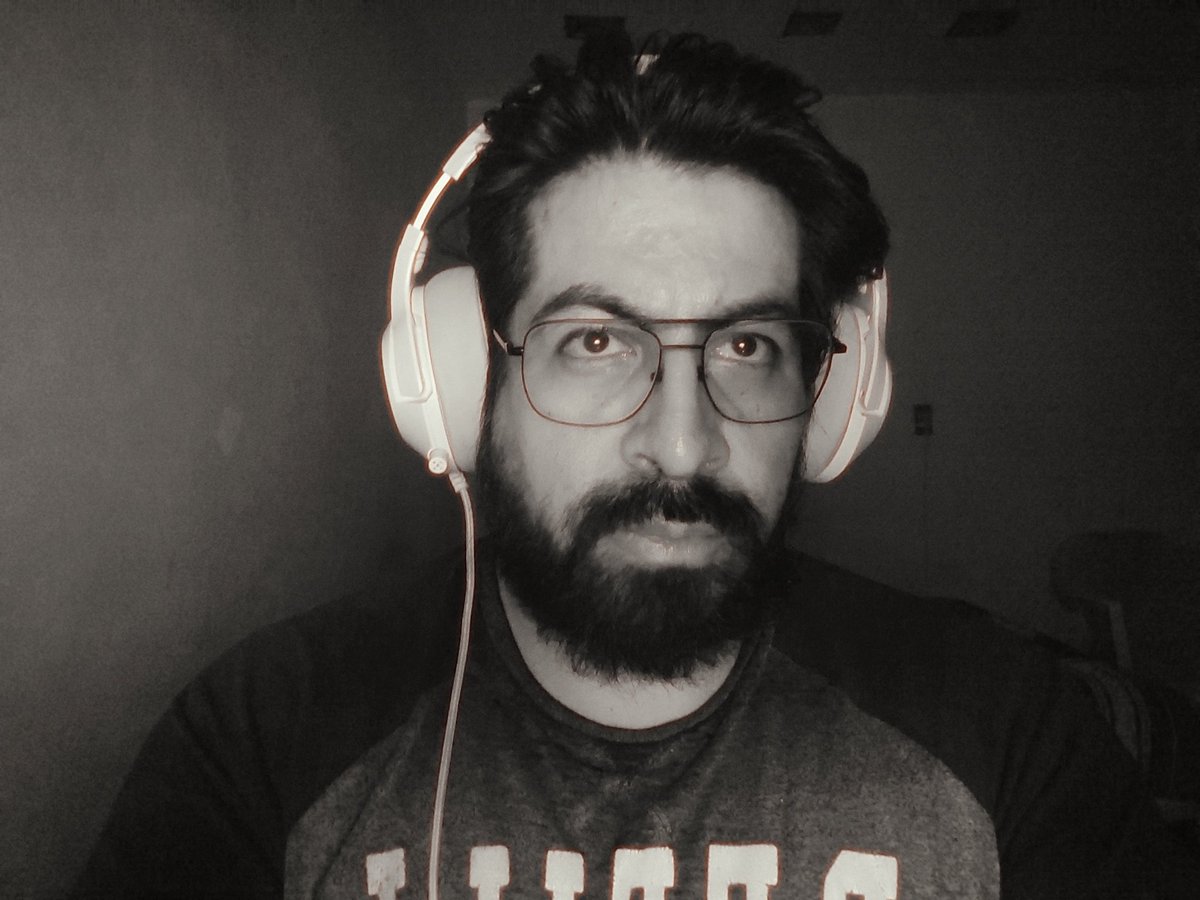 jorgeomasco's tweet photo. playing.... Silent Hill 2 Remake...
#SilentHill2Remake #SilentHill #Konami #PlayStation5 
.
.
.
.
.
#Gay #GayMan #BeardedMan #BeardedGay  #HairyGay #HairyGuy #Peaceful #Gaymer #GaymerMan #GayMan #GaymerMan #GayBearded https://t.co/5BdVO2Actu
