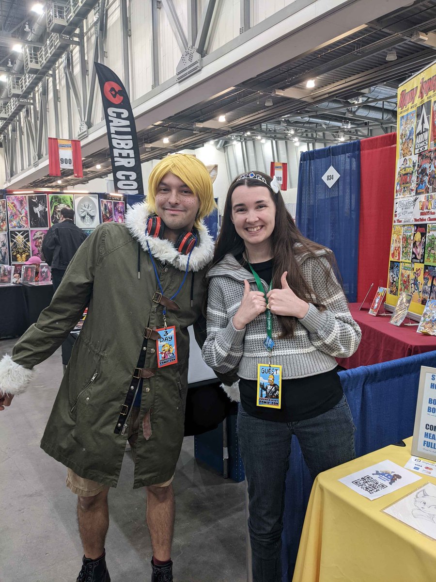 StickFreeks's tweet photo. Thank you to everybody who came to Grand Rapids Comic Con this past weekend! The highlights for me were the THEO &amp; FELICITY COSPLAYERS!!! Absolutely made my week! (Month? Year?!) 
I was also overwhelmed by the response for Book 6! You guys are truly amazing! Thank you!!! 💛 https://t.co/KIpvO8mSPY