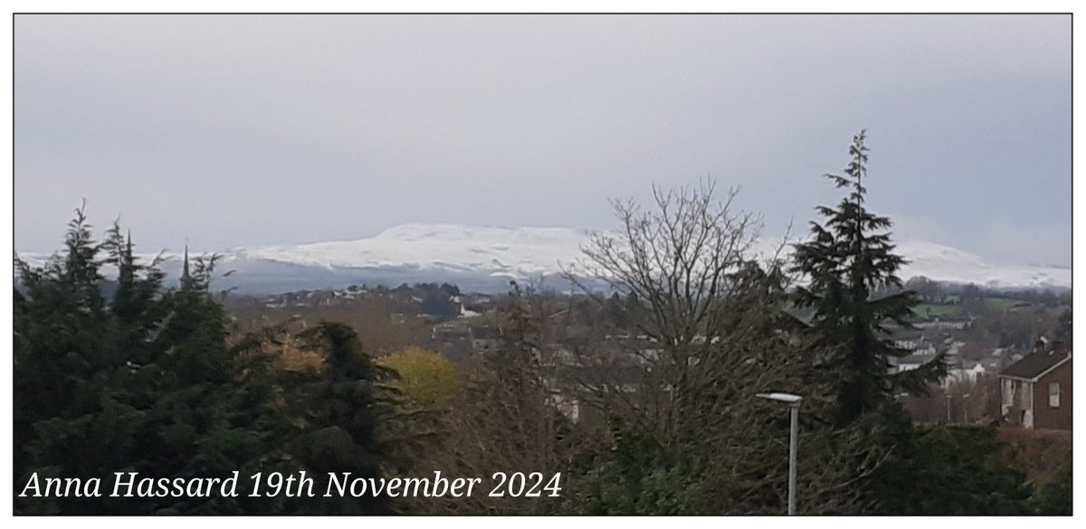 AnnaInFermanagh's tweet image. A light dusting of snow in Enniskillen 
19th November 2024