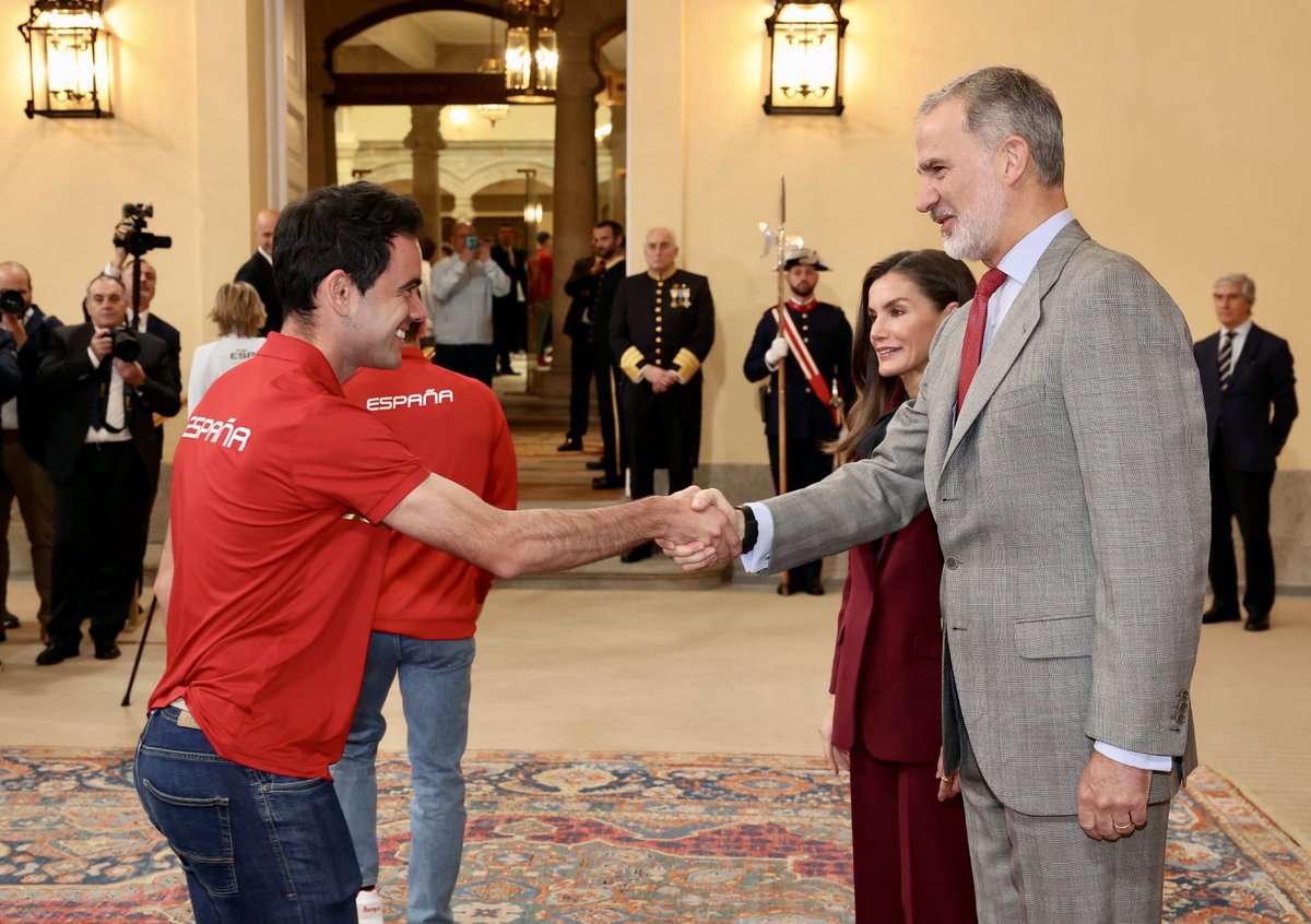 Diego García Carrera (@diegogcarrera) on Twitter photo Estuvimos en el recibimiento a deportistas Olímpicos y Paralímpicos, que nos preparó <a href="/CasaReal/">Casa de S.M. el Rey</a> en el Palacio del Pardo de Madrid.
Gracias por el apoyo, el cariño y la cercanía. Estuvimos en el recibimiento a deportistas Olímpicos y Paralímpicos, que nos preparó <a href="/CasaReal/">Casa de S.M. el Rey</a> en el Palacio del Pardo de Madrid.
Gracias por el apoyo, el cariño y la cercanía.