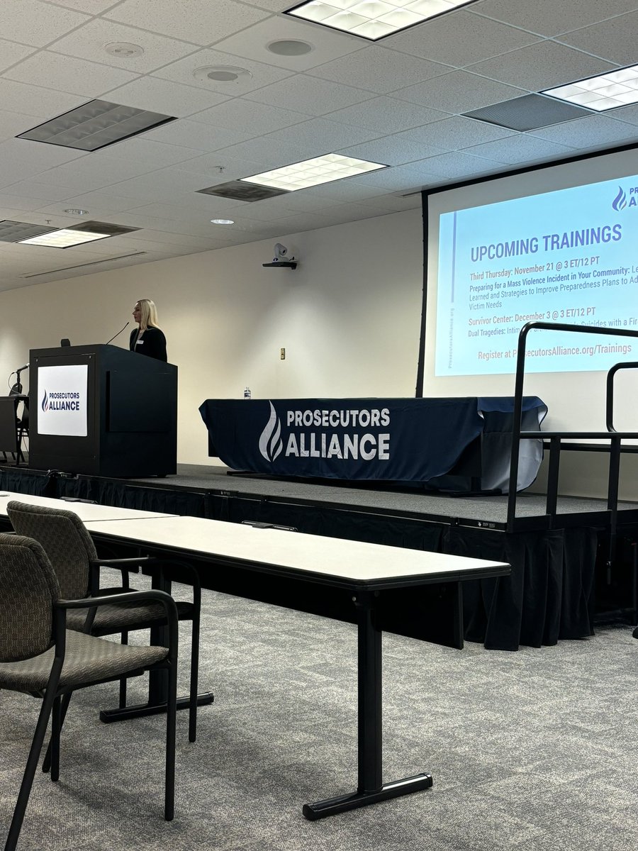 Whitney W. tweet media