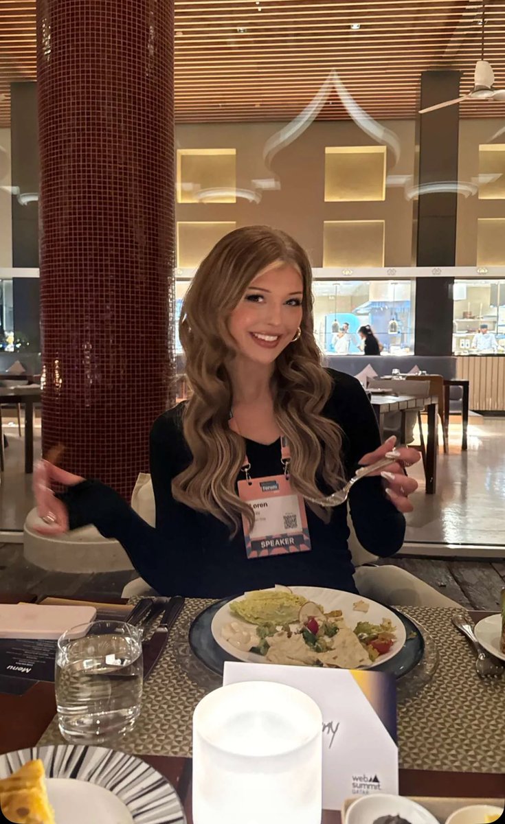 LorengrayTYS's tweet photo. Loren gray via snap story part 3. Love you loren ❤️🥺🫶🏻 @iamlorengray https://t.co/u6dvo3YB9s