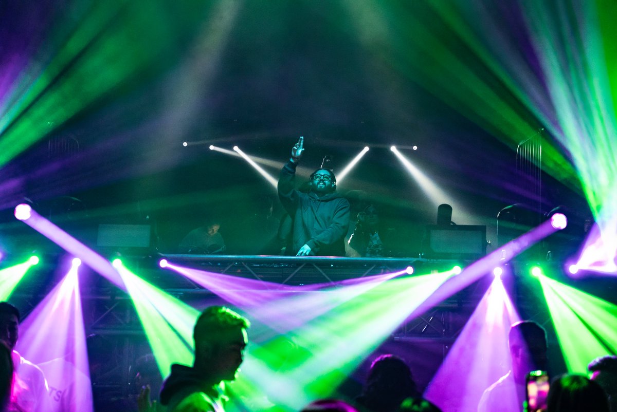 Screaming to 'All My Friends' with all of you healed us 🥹✨The dance floor was glimmering all night with <a href="/snakehipsuk/">SNAKEHIPS（ミ￣ー￣ミ）</a>, <a href="/EarthGang/">EARTHGANG</a>, <a href="/BVRRN/">BVRRN</a>, and <a href="/noisesintl/">NOISES</a> ! Check out the photos on our website! 🪩 → avalonhollywood.com/gallery/111524…