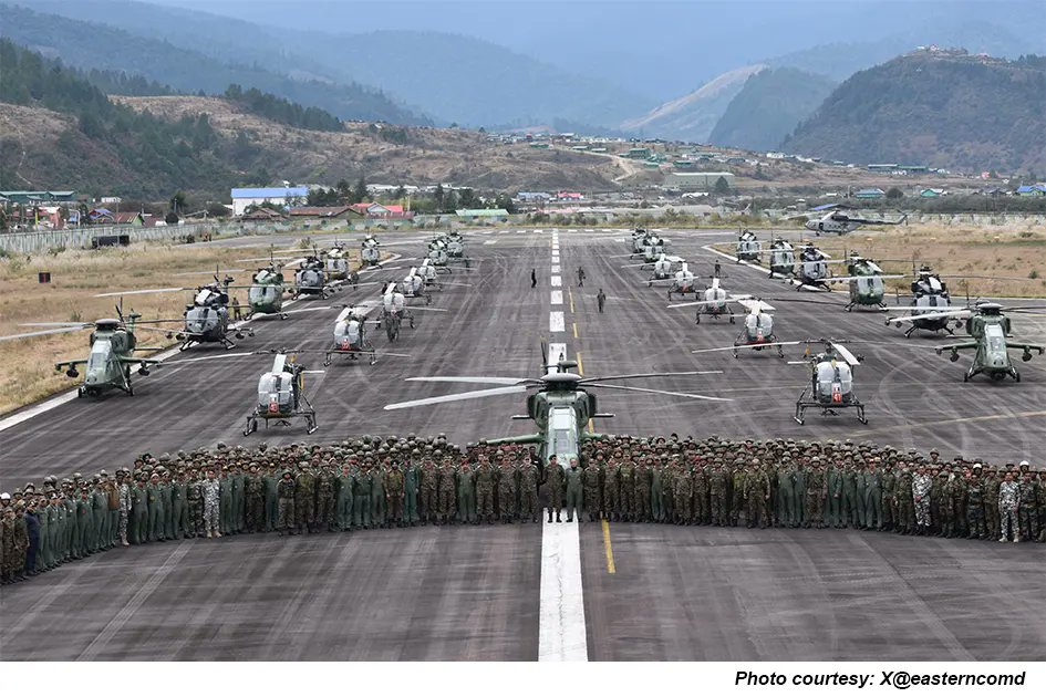 arunachaltimes_'s tweet photo. (Indian armed forces showcase combat capabilities in joint tri-services exercise)
#IndianArmy, #IndianNavy #IndianAirForce #PoorviPrahar
The Arunachal Times - https://t.co/oNLudviXyh https://t.co/GJWhMCEKFF