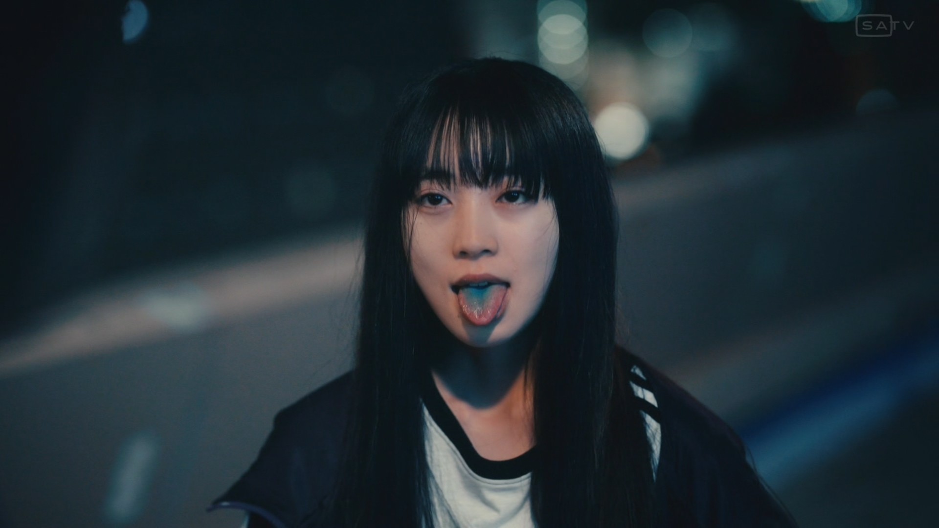 近藤華  / X