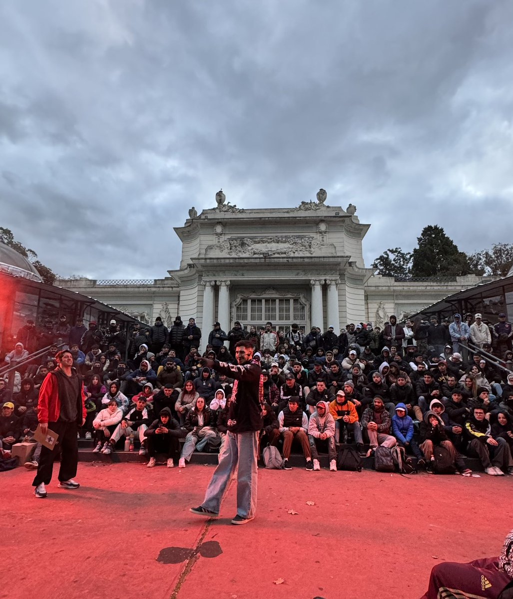 𝕢𝕦𝕚𝕖𝕟 𝕖𝕤 𝕖𝕤𝕒 𝕞𝕚𝕟𝕚𝕥𝕒 𝕢𝕦𝕖 𝕞𝕖 𝕝𝕝𝕒𝕞𝕒 𝕪 𝕞𝕖 𝕕𝕚𝕔𝕖 𝕓𝕒𝕣𝕒𝕛𝕒 𝕙𝕒𝕔𝕖𝕞𝕖 𝕖𝕝 𝕒𝕞𝕠𝕣