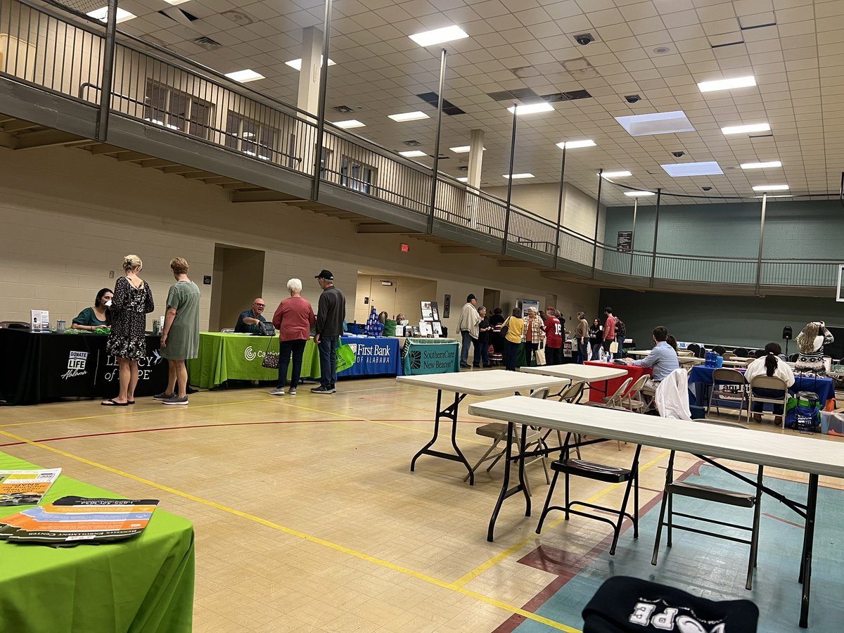 ASAP_PREVENTION's tweet photo. Team ASAP in Talladega today at the Iron Bowl Themed Health Fair!🟠⚫️
#TeamASAP #Ironbowl #Healthfair https://t.co/CV3UtjFT5G