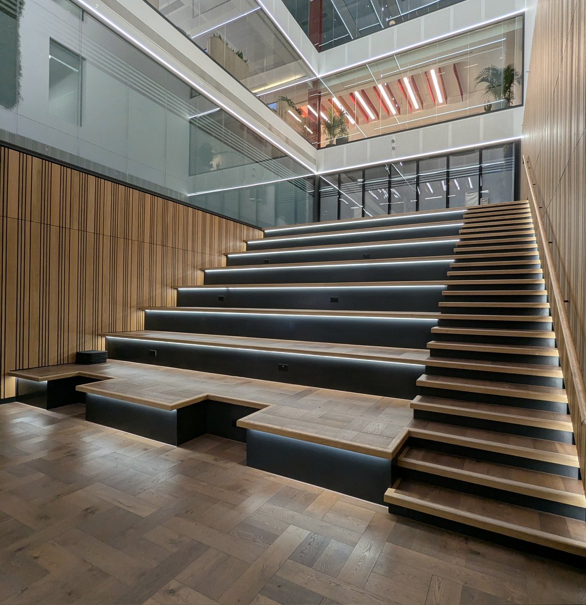 StuartClarkeUK's tweet image. Great couple of days in Bristol visiting possible venues for next year&apos;s #UKTechWeek launch. Join us on March 17th 2025. Good to catch up with @benshorrock @techSPARKuk , @Dan_comms @TechSWofficial and more.