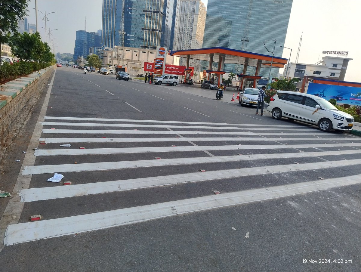 Congratulations <a href="/GHMCOnline/">GHMC</a> for giving additional trouble to motorists 👏👏. People will curse you for laying new rumble strips despite agitation going on to remove already laid rumble strips in Hyderabad (Daily reminder - Day 245) by <a href="/Team_Road_Squad/">Team Road Squad🚦🚴‍♀️</a>
The all new rumble strips