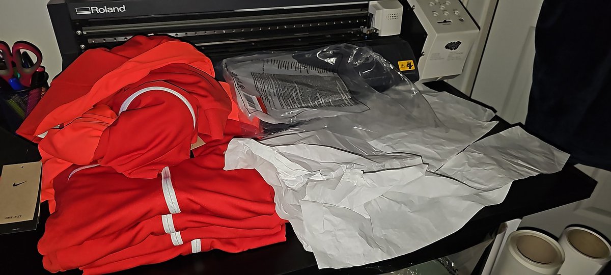 Pryor_Prints's tweet photo. I mean come on @nikefootball ...this is from 1 x Top...seems a bit overkill but if there's good reason for it then 🤷‍♂️ https://t.co/D8Y7Z2JNa6
