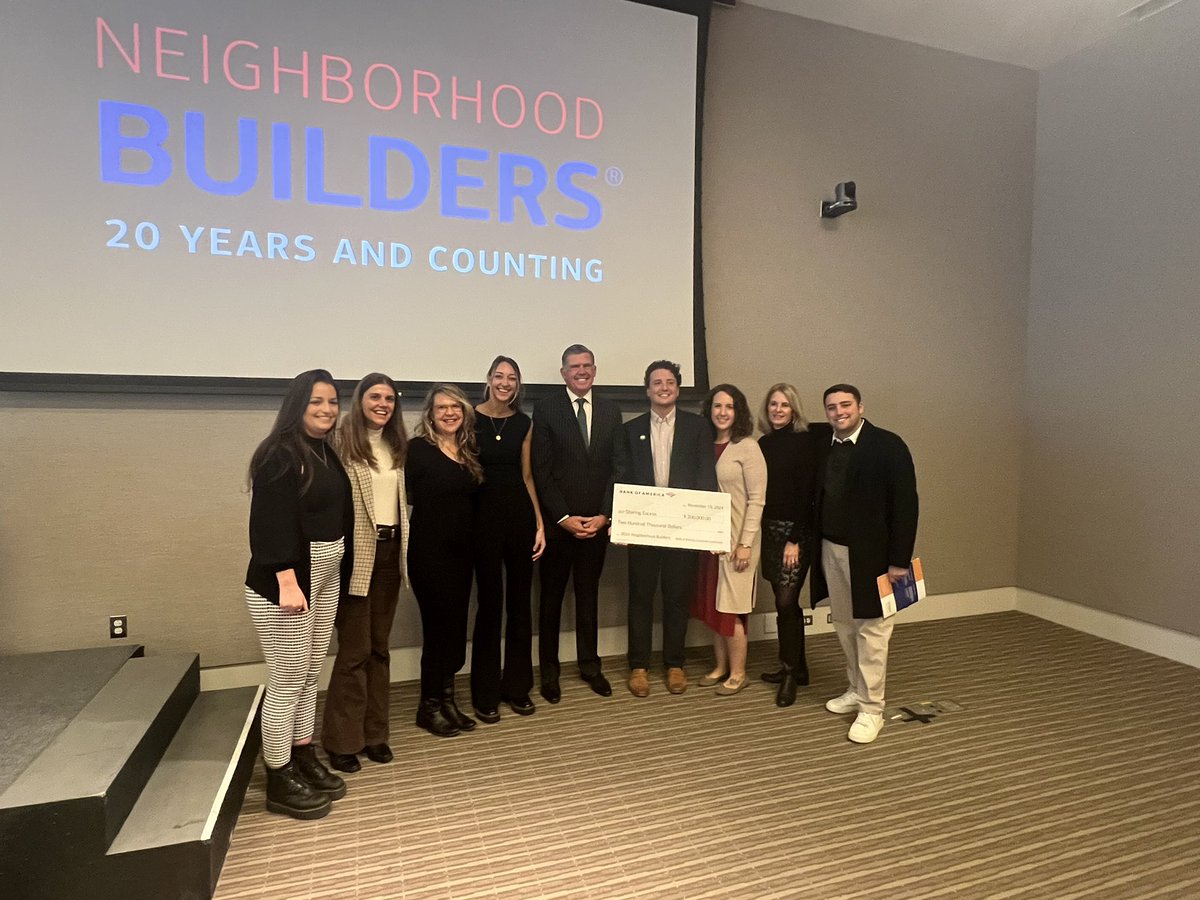 JDeverPhilly's tweet photo. Today we celebrated @ACHIEVEability and @sharingexcess as the @BankofAmerica 2024 #Neighborhood Builders® awardees for their respective work addressing affordable housing, building career pathways, and food security in Greater Philadelphia.
 
These organizations are vital. https://t.co/SqBNPYsca9