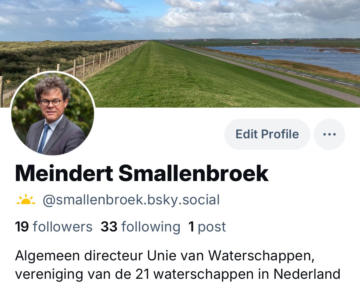 Vanaf nu ben ik te vinden op Bluesky. @smallenbroek.bsky.social