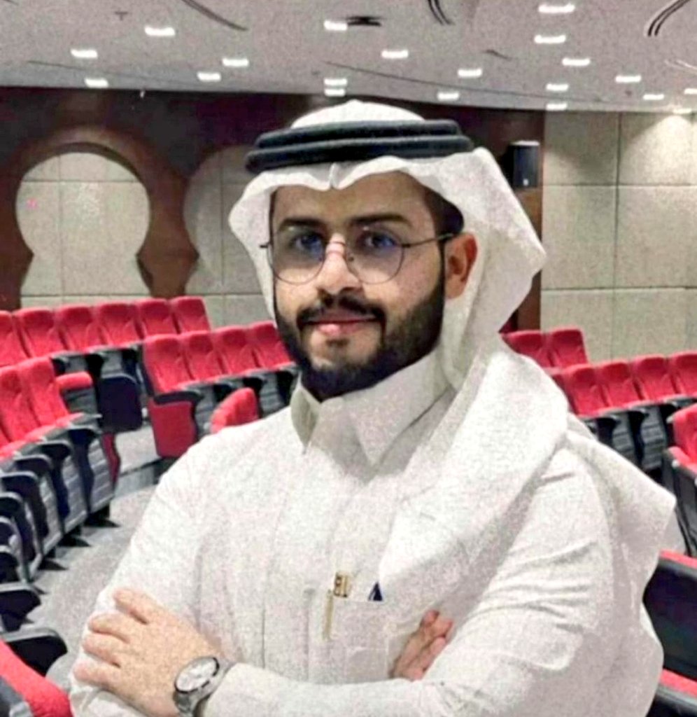 meroo212_'s tweet photo. ماشاءالله تبارك الله 
حصل الأستاذ/ أحمد عطيه رمضان الكناني الزهراني  من أبناء قرية الحلاه  على درجة الماجستير بتقدير ممتاز مع مرتبة الشرف الأولى 
من الجامعة الإسلامية بالمدينة المنوره
ونسأل الله أن تكون له عوناً لخدمة الدين ثم المليك والوطن https://t.co/YaDRrCxKqy