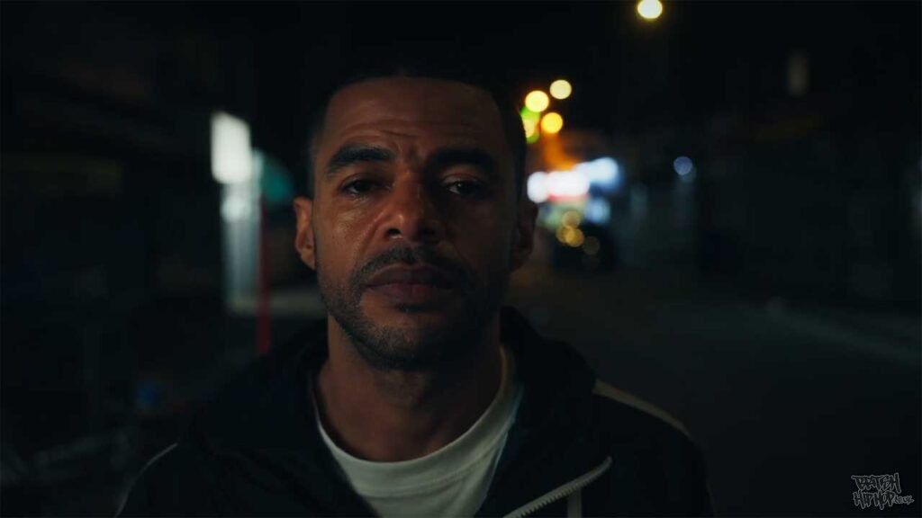 Confucius MC, Bastien Keb ft. Kofi Flexxx – Tell Me Lies [Video] 
South London, unique voice Confucius MC delivers smooth jazzy vibes on this softly delivered spoken word poem Tell Me Lies. 
#bastienkeb #confuciusmc #kofiflexxx #tellmelies 
buff.ly/4eBUixK