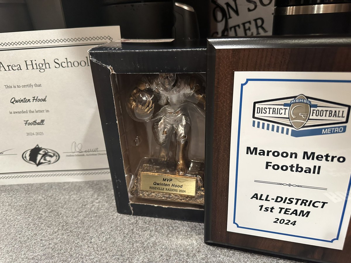 Qwinten Hood (@qwintenhood) on Twitter photo I would like to thank <a href="/RSVLRAIDERFBALL/">Roseville Football</a> for awarding me the MVP award and the maroon district for awarding me with all district! I would like to thank <a href="/RSVLRAIDERFBALL/">Roseville Football</a> for awarding me the MVP award and the maroon district for awarding me with all district!