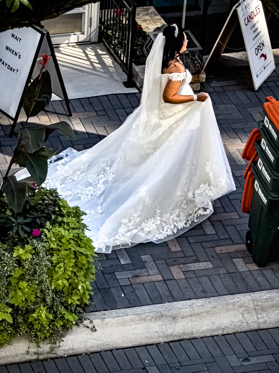 KIA_artist's tweet image. "Steven Dies Seven Times" &amp;amp; more one-frame films (photo series): nu4ya.substack.com/p/one-frame-fi…
.
.
.
.
#KIAart #theWindow #photography #contemporaryart #movies #hollywood #art #artbasel #nft #tatemodern #MoMA #artbaselmiami #moviestars #cindysherman #artcollectors