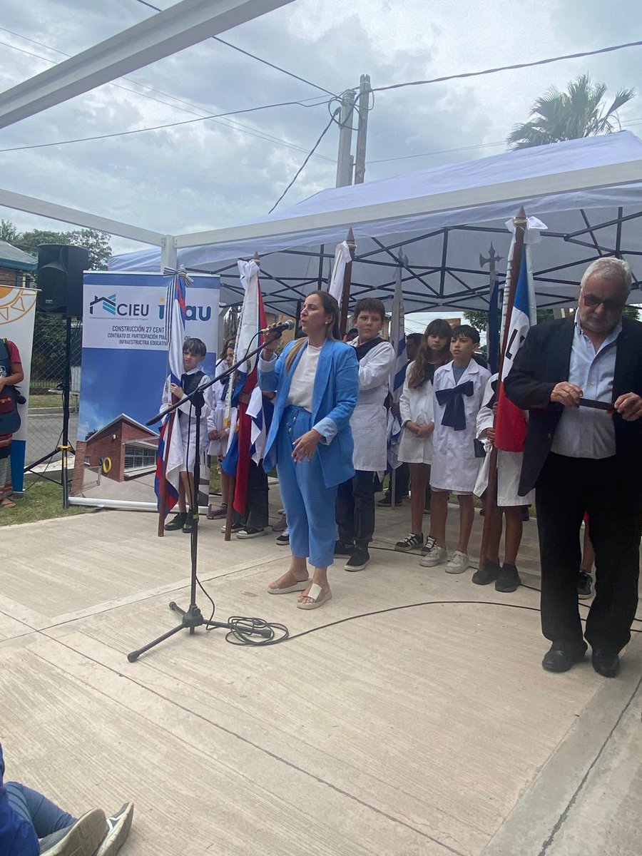 Dirección Nacional de Desarrollo Social (@uy_desarrollo) on Twitter photo Con la presencia de la Directora Nacional de Desarrollo Social <a href="/chechisena/">Cecilia Sena</a>, el Intendente de <a href="/idpaysandu/">Intendencia de Paysandú</a> Nicolás Olivera, junto autoridades <a href="/inau_oficial/">INAU</a>, se inauguró el Caif Agora, dirigido a más de 100 niños del barrio Paylana. Con la presencia de la Directora Nacional de Desarrollo Social <a href="/chechisena/">Cecilia Sena</a>, el Intendente de <a href="/idpaysandu/">Intendencia de Paysandú</a> Nicolás Olivera, junto autoridades <a href="/inau_oficial/">INAU</a>, se inauguró el Caif Agora, dirigido a más de 100 niños del barrio Paylana.