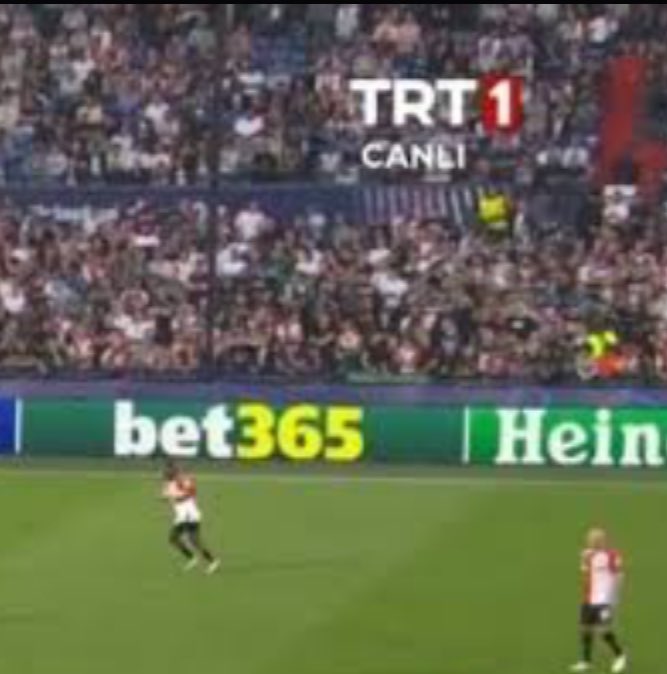 1Yunus907's tweet image. 💥İllegal bahis reklamı diyenlere; 

TV8 Fenerbahçe&apos;li Acun ılıcalı&apos;nın kanalı diye kendini yerden yere vuran mallara gelsin.
 #MNETUR