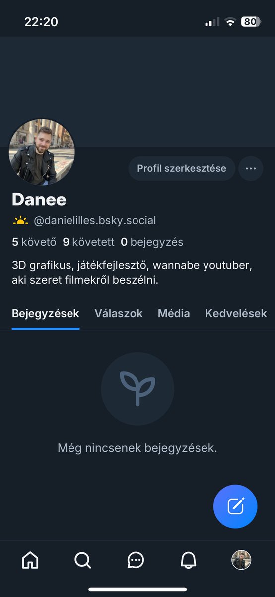 Csináltam én is Bluesky-t. Egyelőre aktív maradok itt is (már amennyire aktív szoktam lenni), de párhuzamosan posztolok oda is.