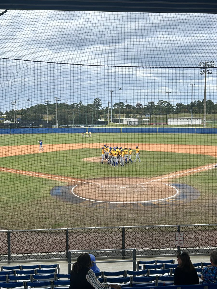 Gold Squad comes out on top of Game 3 to win this years Blue/Gold World Series. I would like to thank the blue team for at least showing up knowing they had no chance to win this game!! #GoSliwa #Goldalwayswins #Bluesucks