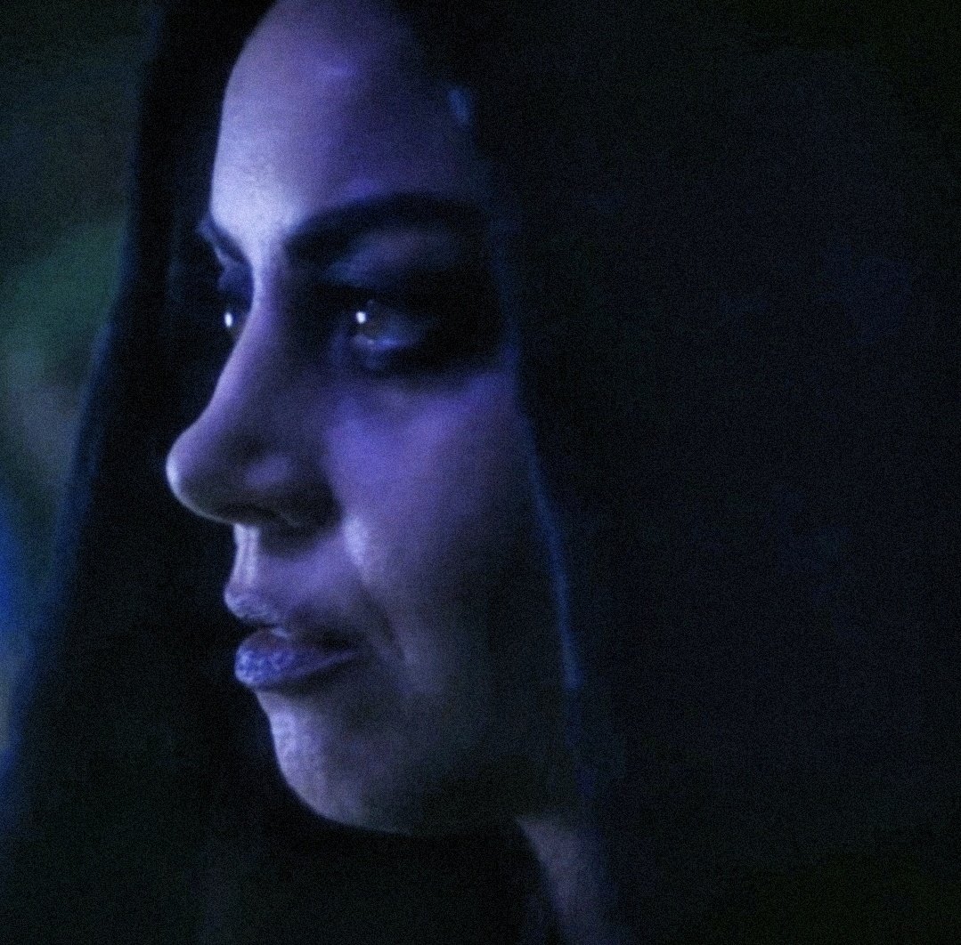 каждый раз одни и те же жалобы на несправедливость и мою жестокость, как будто это я над ними косу заношу. 

мое дело – собирать тела. каким образом они были оставлены – не мое дело и уж тем более не моя вина. за столько веков можно было и уловить причинно-следственную.