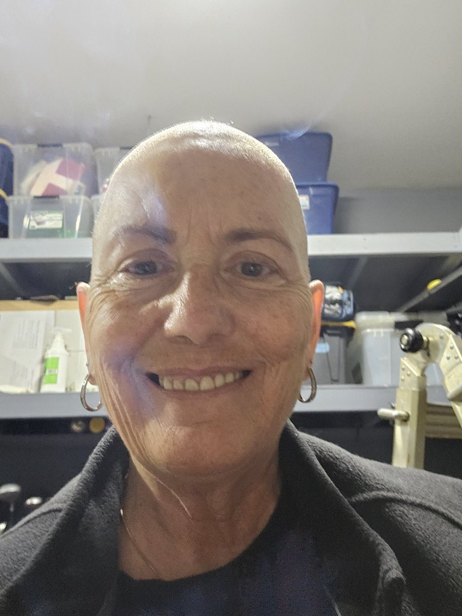 ABwithus's tweet image. Congratulations. God bless. I can't wait for that day. It seems so close but so far away. 6 weeks ago, I was diagnosed with stage 3 ovarian cancer. Finished my second chemo a week ago.