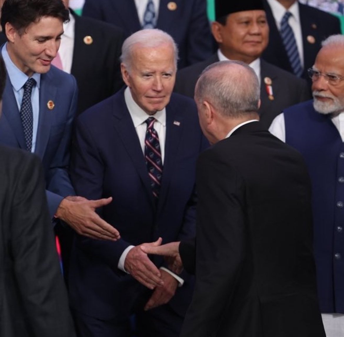 Kim senin kuyunu kazıyorsa zamanı gelince o kuyuya kendisi düşüyor...

G20 
#Yusuftekinadamdır 
#YusufTekinYalnızDeğildir 
#Reis
Arda güler Türkiye