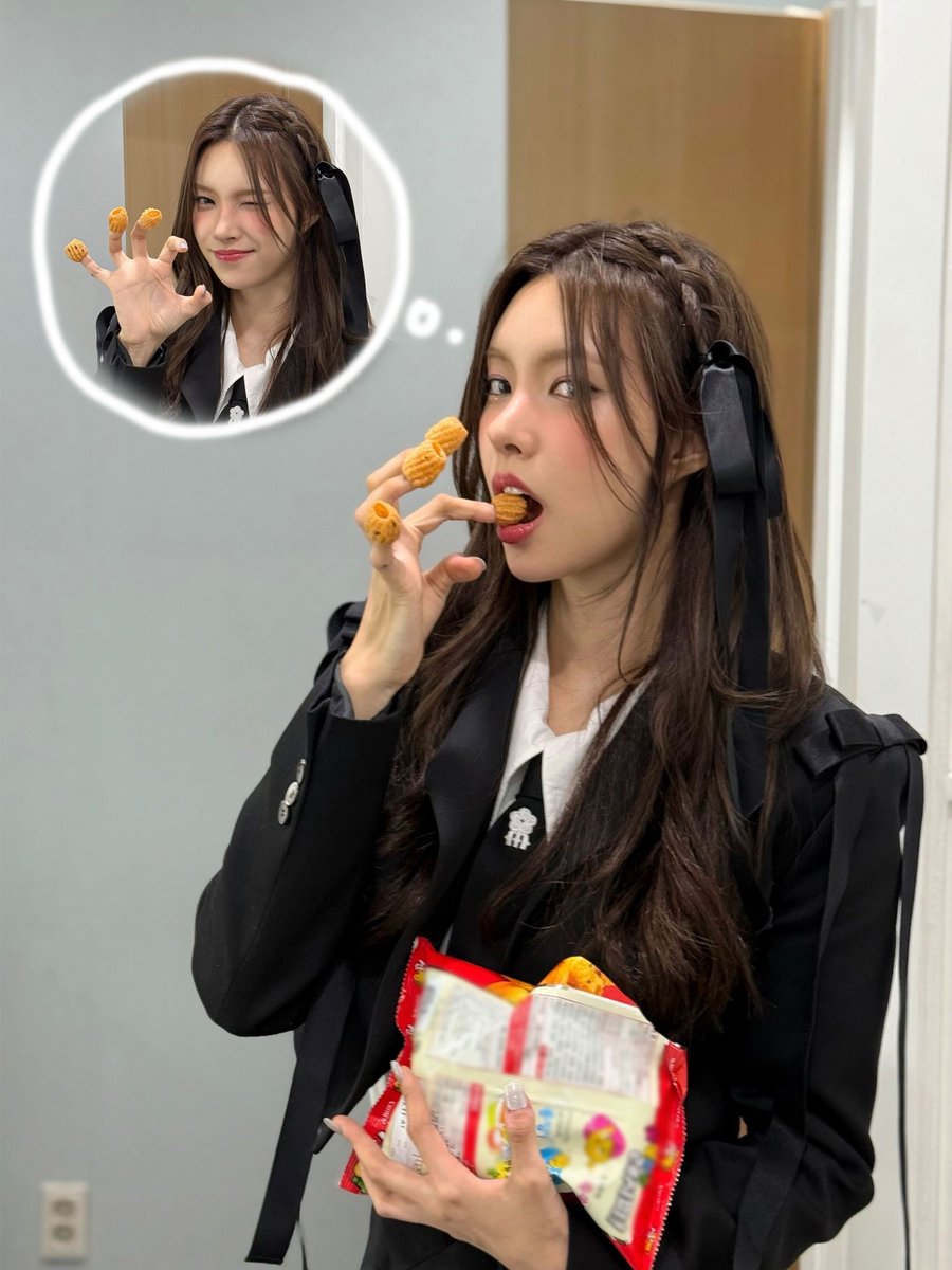 냠냠 🍊 🍩 🍪 

#ILLIT #아일릿 #YUNAH #윤아