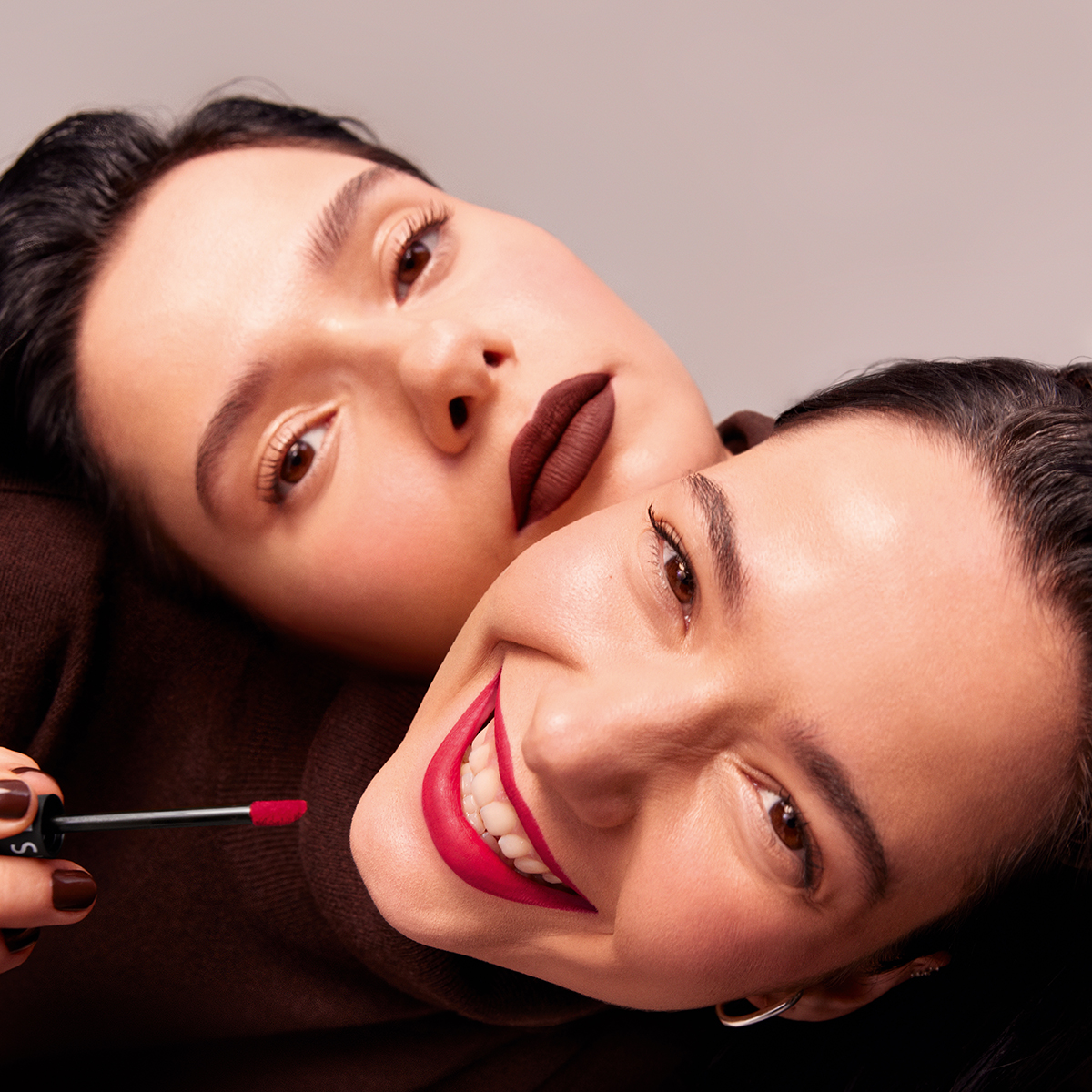 PlazaSenayan's tweet image. New lip goals unlocked! 💄✨ Say hello to Sephora Cream Lip Stain—iconic, bold, and reinvented for the ultimate statement lips. 💋

 Shop now in Sephora Plaza Senayan, Level 1! 🛍️​  
#SephoraCollection #SameButBetter #whatsonplazasenayan #plazasenayan