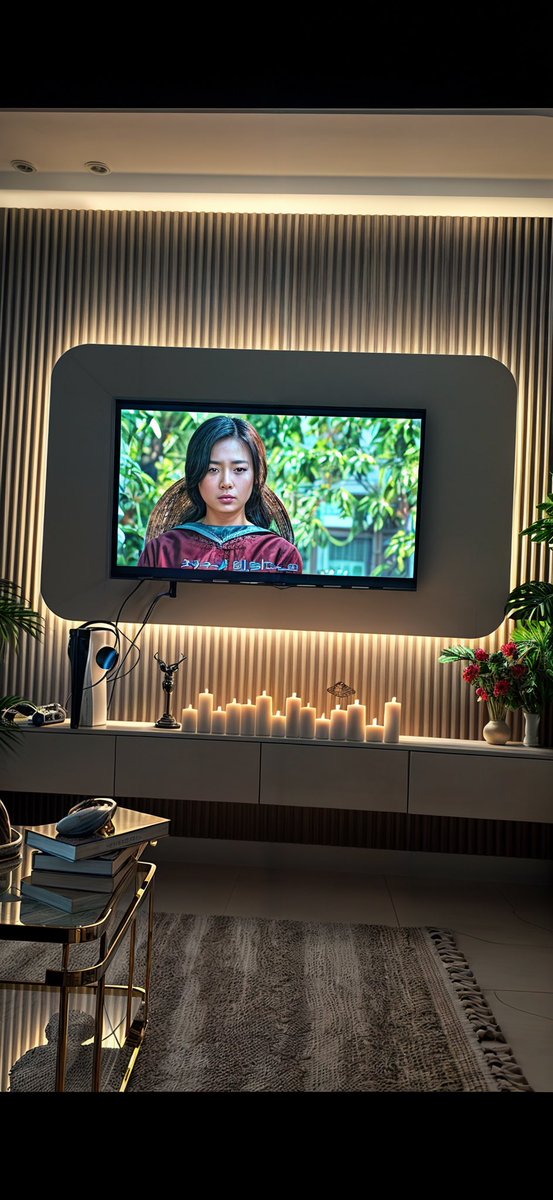 "بكيت بحرقة، كأني مشيت كُل الطريق وحدي وغيري وصل."