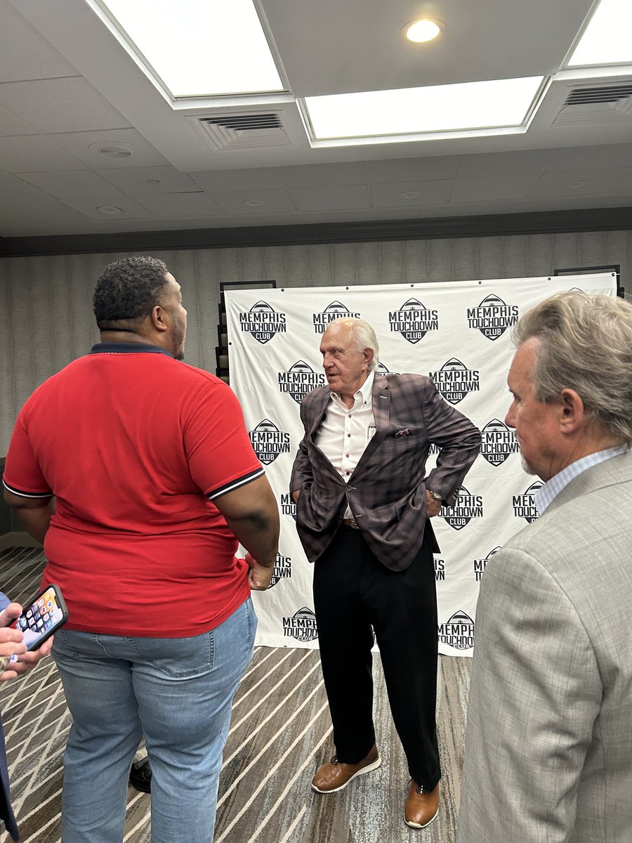 TDClubMemphis's tweet image. A big thank you to former @HailStateFB @AggieFootball coach football coach Jackie Sherrill for coming to Memphis and sharing his insights on the state of college football.