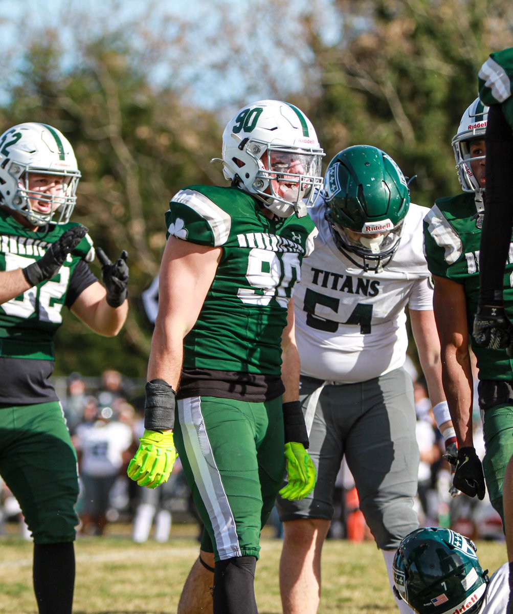Junior season film 
6,2 230 De / Edge 
📞( 804-351-6177) 
hudl.com/v/2QtJki