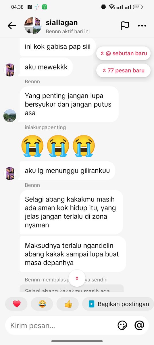 ClaudiSiallagan's tweet photo. Bangun tidur, liat si bungsu curhat di grup. Untungnya ada bang Ben si paling dewasa yg bisa nenangin adiknya. Selamat ya dik udah masuk dunia orang dewasa.
Untungnya bumi masih berputar ~ https://t.co/lhllVvADW1