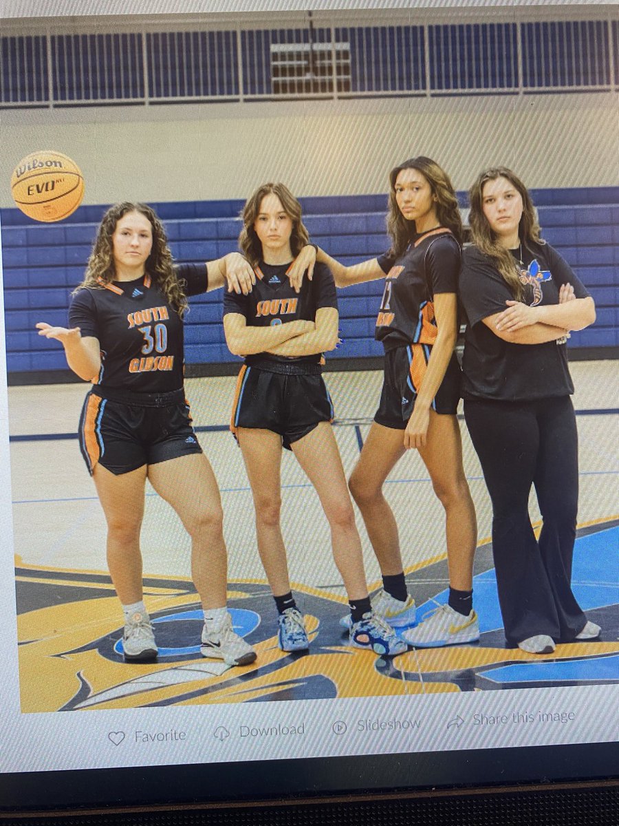 It’s game time!! Let’s go!
<a href="/sgchornethoops/">SGCHS Girls Basketball</a>